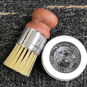 Blizgesį atkurianti odos ir medienos priežiūros priemonė | REVIVAPRO